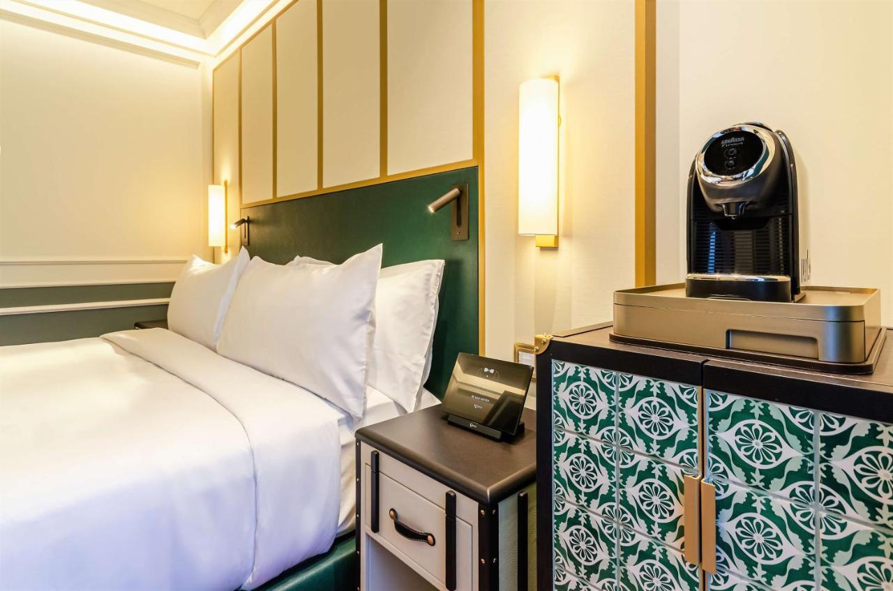 King Guest Room